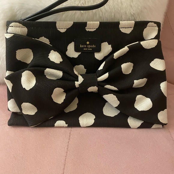Kate Spade Clutch w/wrist Strap - Picture 2 of 4